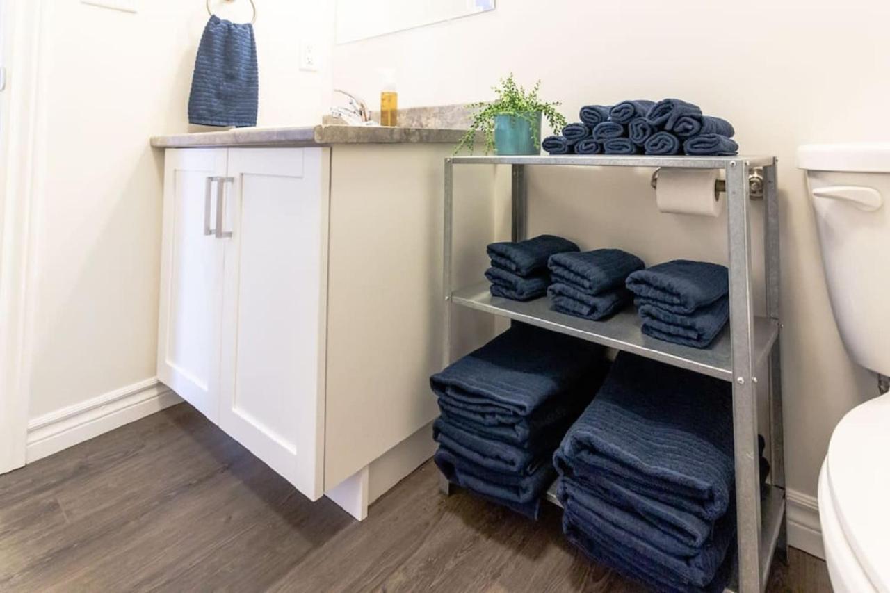 Newly Renovated Modern Condo Near Hospital, Unb Patio & Parking Coffee Saint John Eksteriør billede