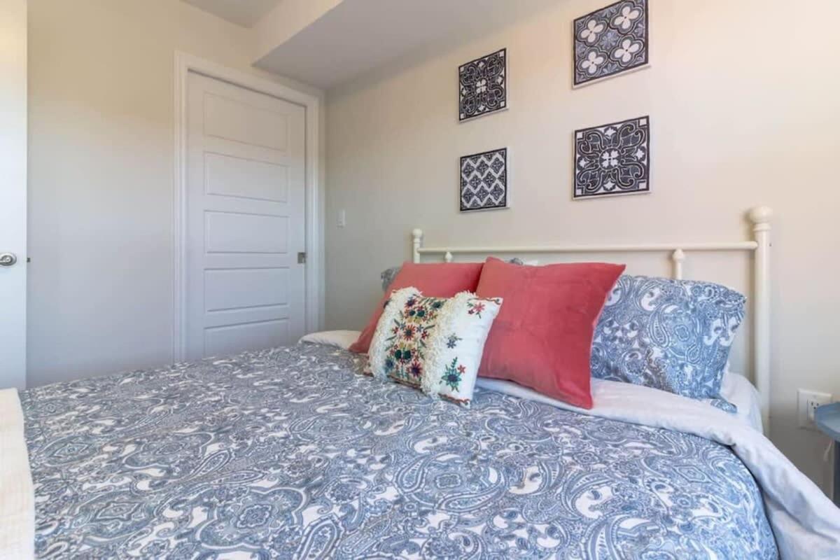Newly Renovated Modern Condo Near Hospital, Unb Patio & Parking Coffee Saint John Eksteriør billede